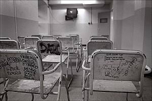 7.2.97. Dublin. St Patricks in Mountjoy Prison. ©Photo by Derek Speirs